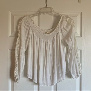 White Hollister off the shoulder long sleeve top